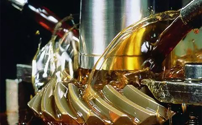 (圖:切削液使用場景)